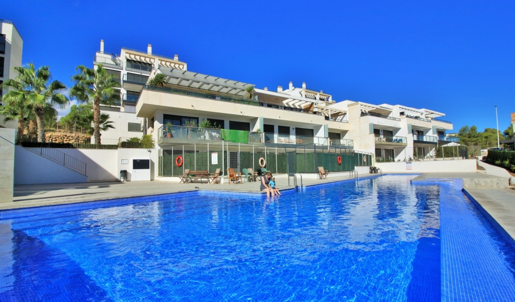 3 Bedroom 2 Bathroom Apartment in Campoamor