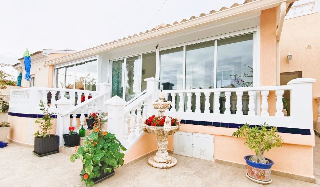 STUNNING DETACHED VILLA LOCATED IN THE HEART OF PLAYA FLAMENCA