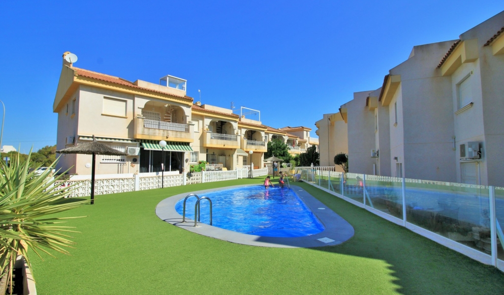 2 Bedroom 1 Bathroom Apartment in Playa Flamenca