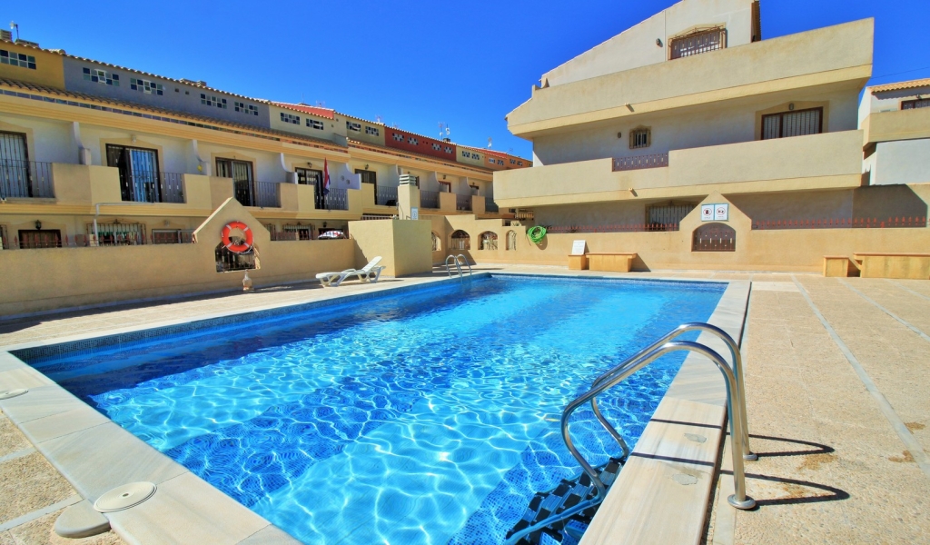 3 Bedroom 3 Bathroom Townhouse in Playa Flamenca