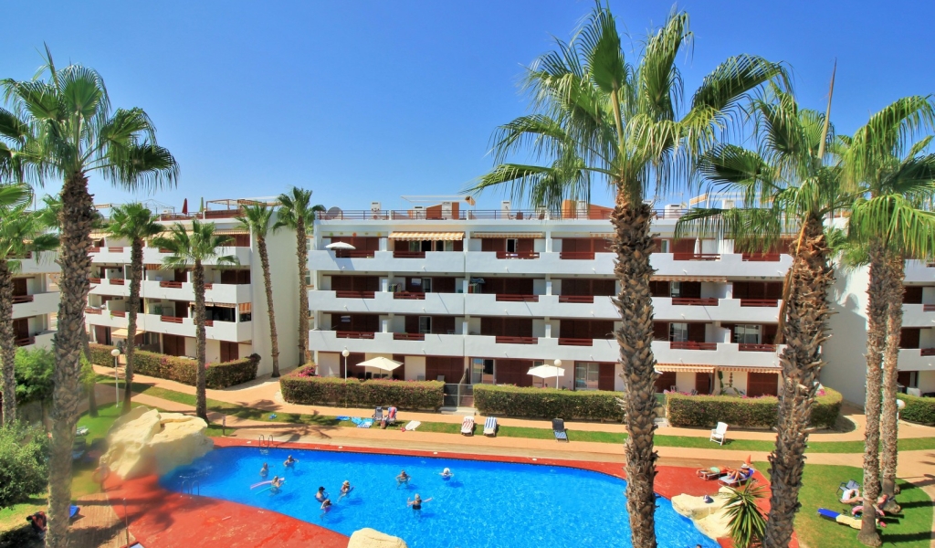 2 Bedroom 2 Bathroom Apartment in Playa Flamenca