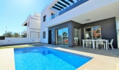 4-10863/3293, 5 Bedroom 4 Bathroom Villa in Villamartin