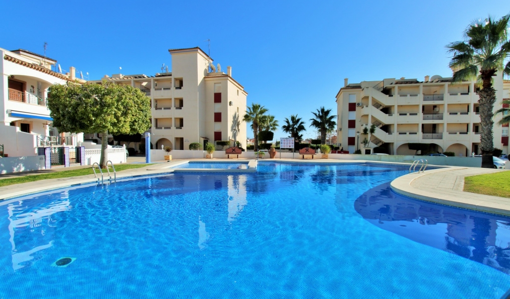 2 Bedroom 2 Bathroom Apartment in Playa Flamenca