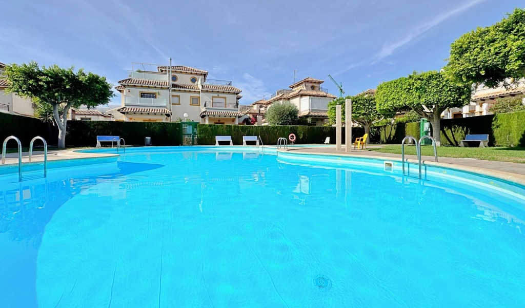 2 Bedroom 2 Bathroom Townhouse in Orihuela Costa