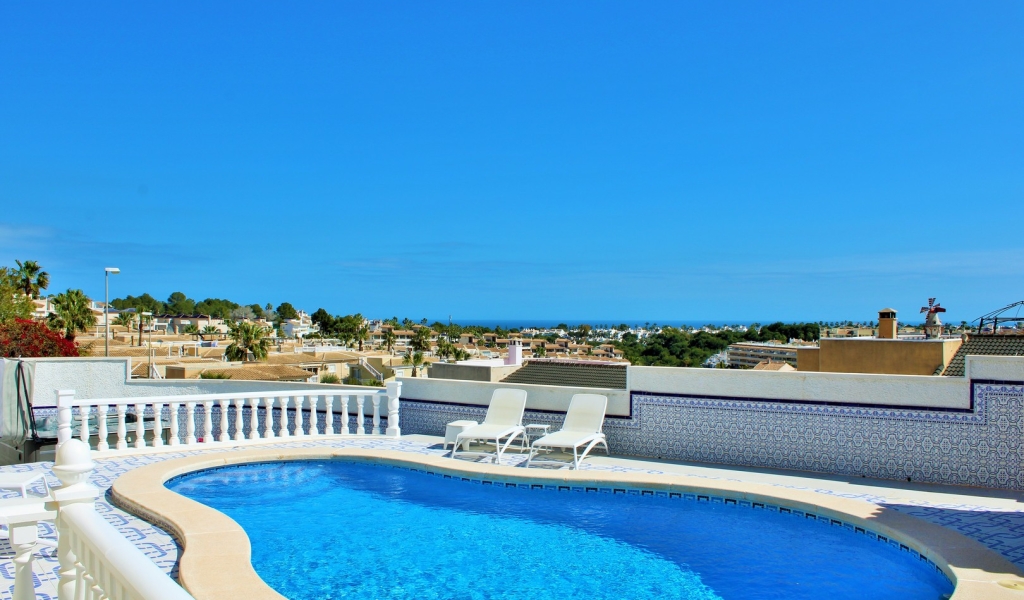 3 Bedroom 3 Bathroom Villa in Villamartin