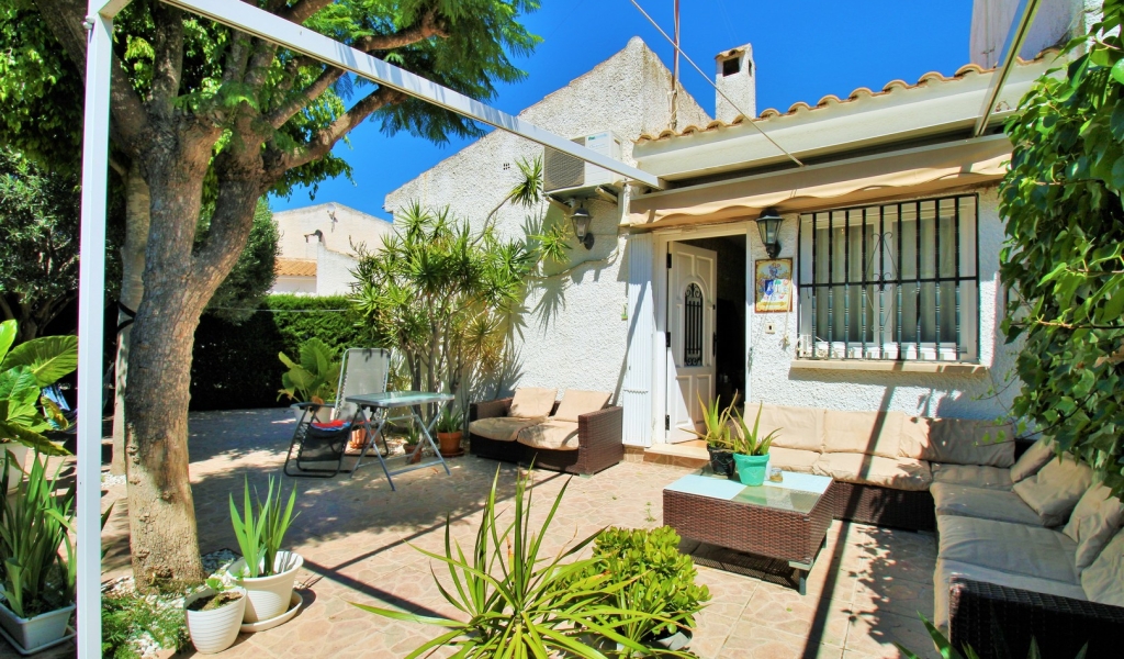 2 Bedroom 1 Bathroom Bungalow in La Florida