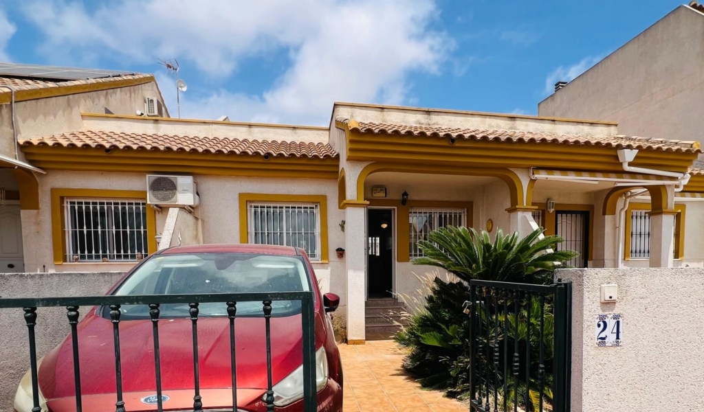 2 Bedroom 1 Bathroom Townhouse in Daya Nueva