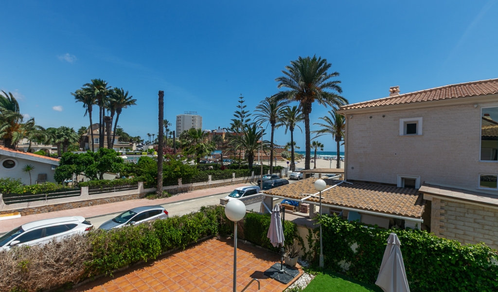 5 Bedroom 3 Bathroom Villa in La Zenia