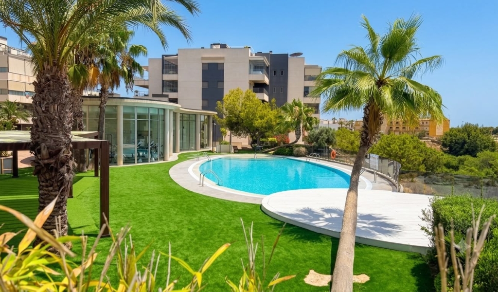 2 Bedroom 2 Bathroom Apartment / Flat in Orihuela Costa
