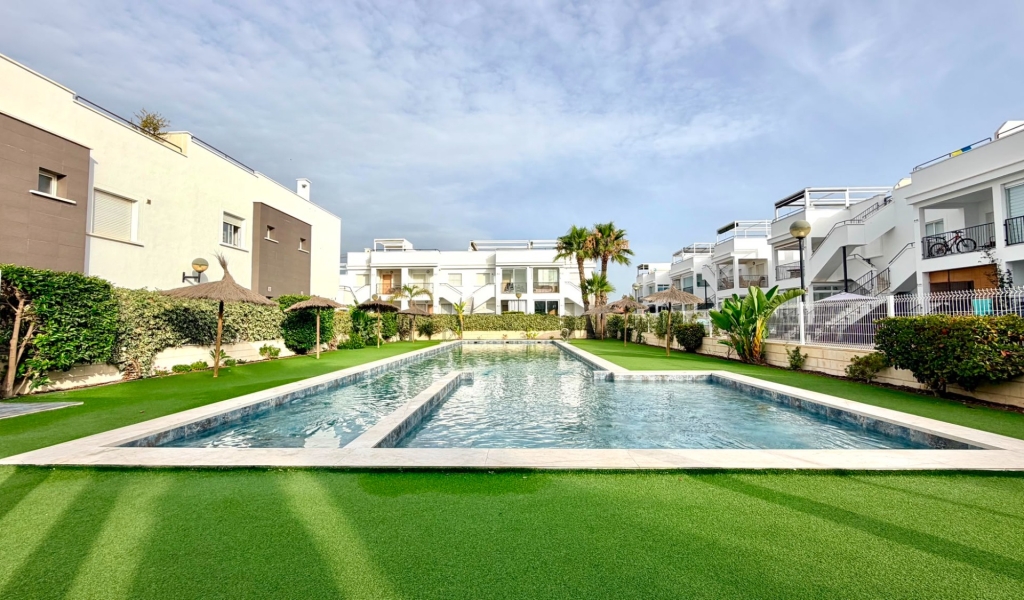 2 Bedroom 2 Bathroom Apartment / Flat in Torrevieja