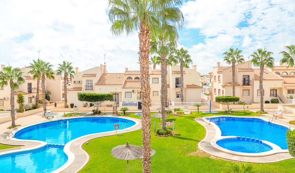 LOVELY SOUTH FACING APARTMENT IN MONTILLA IV, PLAYA FLAMENCA