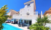TH-559, STUNNING 4 BED, 5 BATH VILLA WITH BEAUTIFUL PRIVATE TROPICAL POOL AREA  LOCATED IN VILLAMARTIN